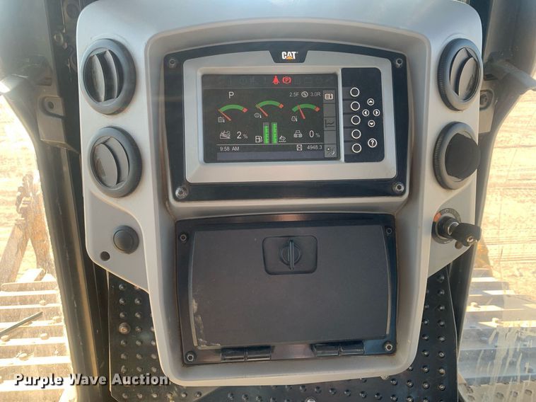 image for item DP8741 2018 Caterpillar D6T LGP  dozer