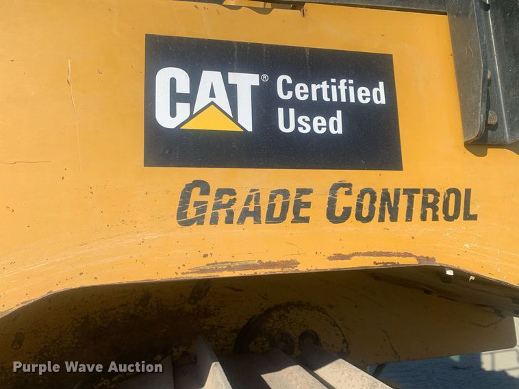 image for item DP8741 2018 Caterpillar D6T LGP  dozer