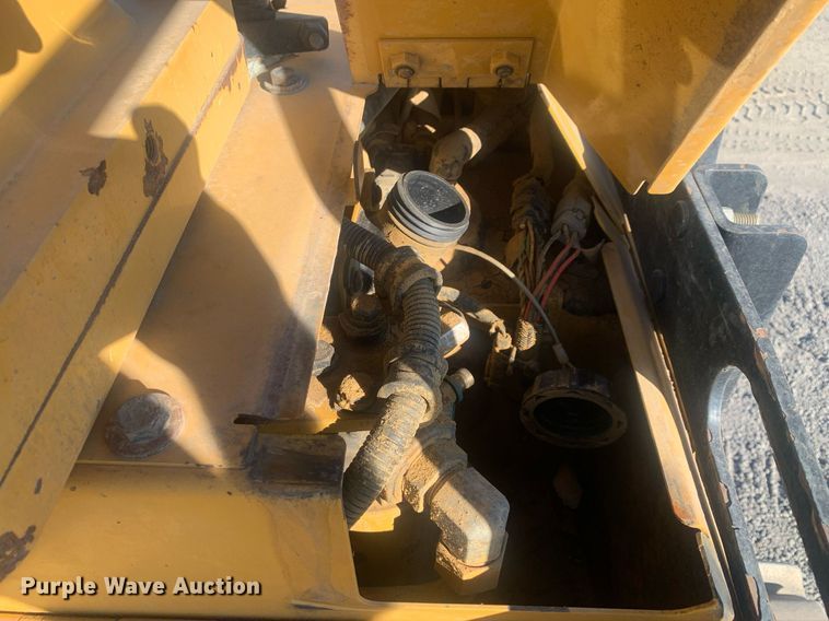 image for item DP8741 2018 Caterpillar D6T LGP  dozer