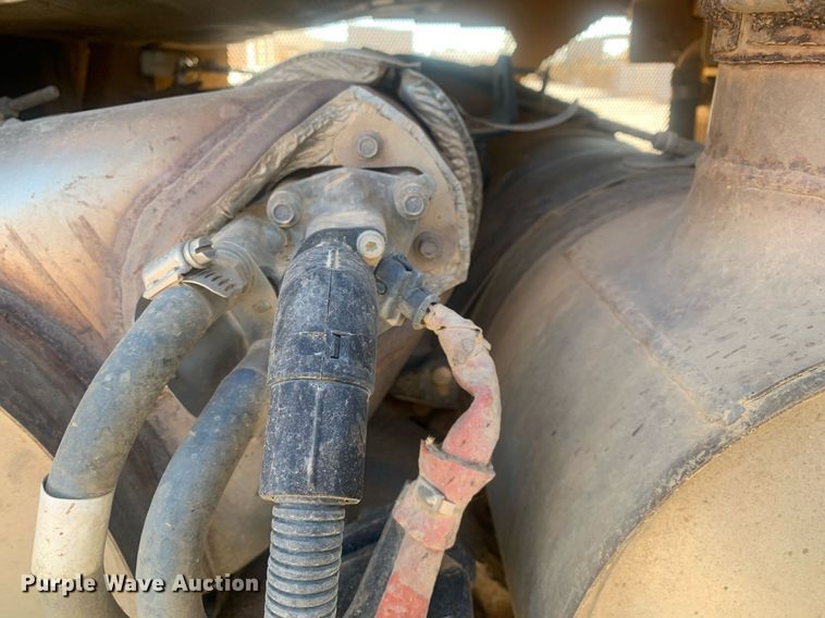 image for item DP8741 2018 Caterpillar D6T LGP  dozer