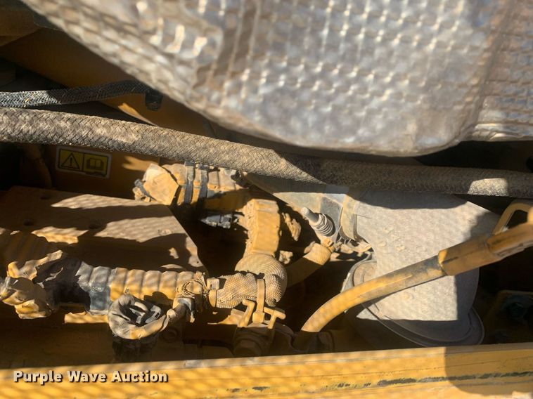 image for item DP8741 2018 Caterpillar D6T LGP  dozer