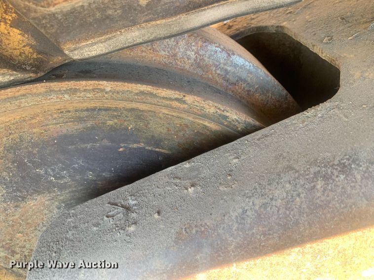 image for item DP8741 2018 Caterpillar D6T LGP  dozer