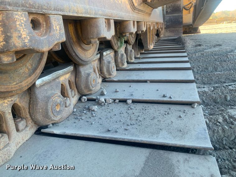 image for item DP8741 2018 Caterpillar D6T LGP  dozer