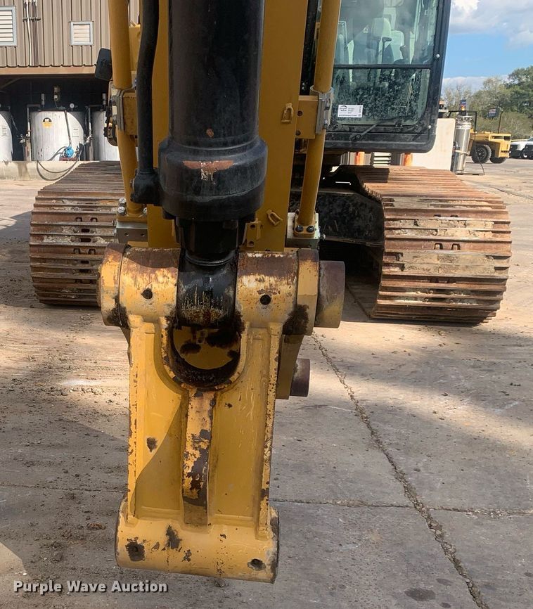 image for item DP8742 2019 Caterpillar 349FL  excavator