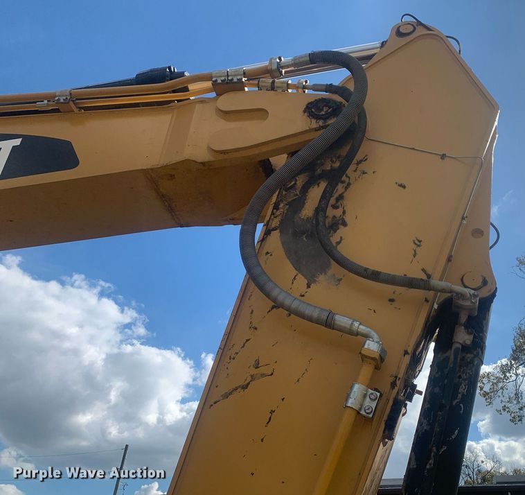 image for item DP8742 2019 Caterpillar 349FL  excavator