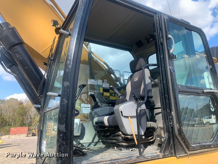image for item DP8742 2019 Caterpillar 349FL  excavator