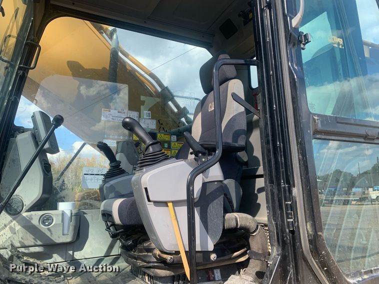 image for item DP8742 2019 Caterpillar 349FL  excavator