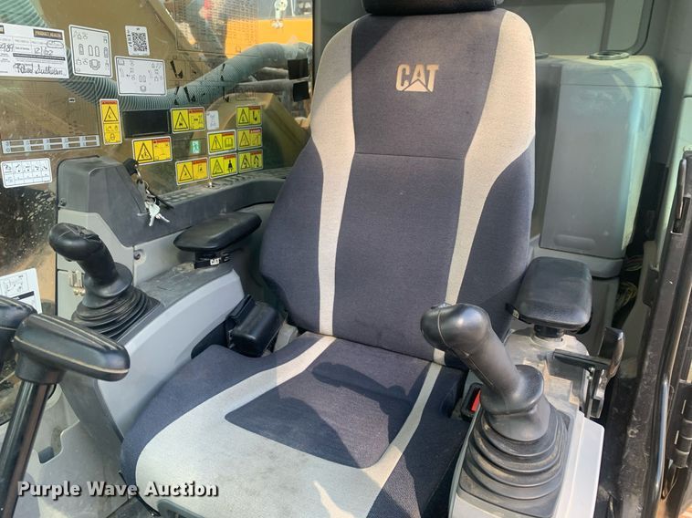 image for item DP8742 2019 Caterpillar 349FL  excavator