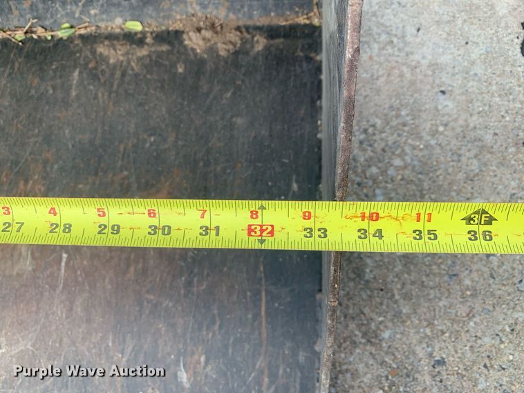 image for item DP8749 2016 Toro 22327  compact utility loader