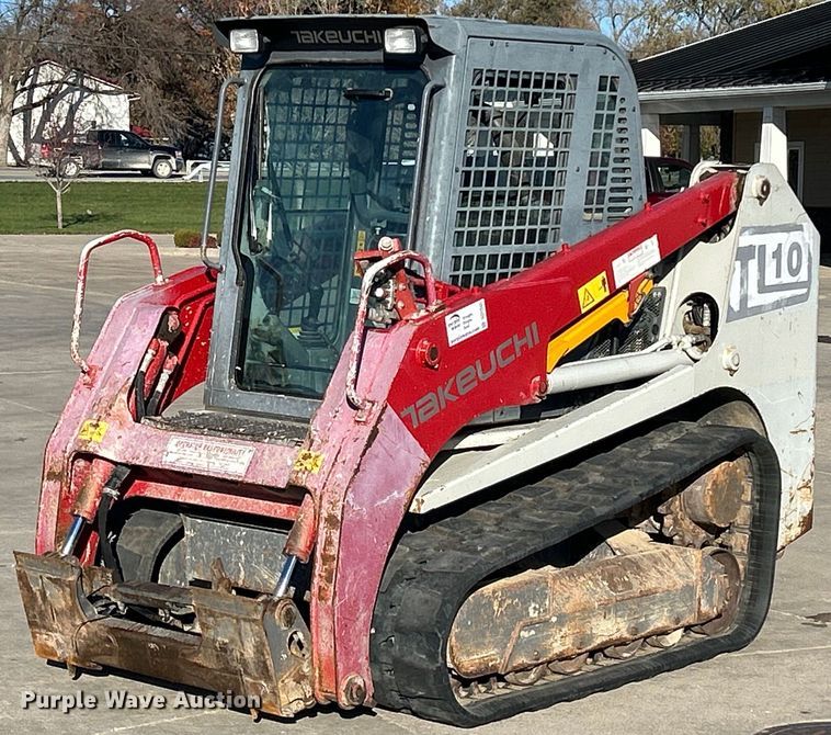 image for item DQ1045 2015 Takeuchi TL10  tracked skid steer loader