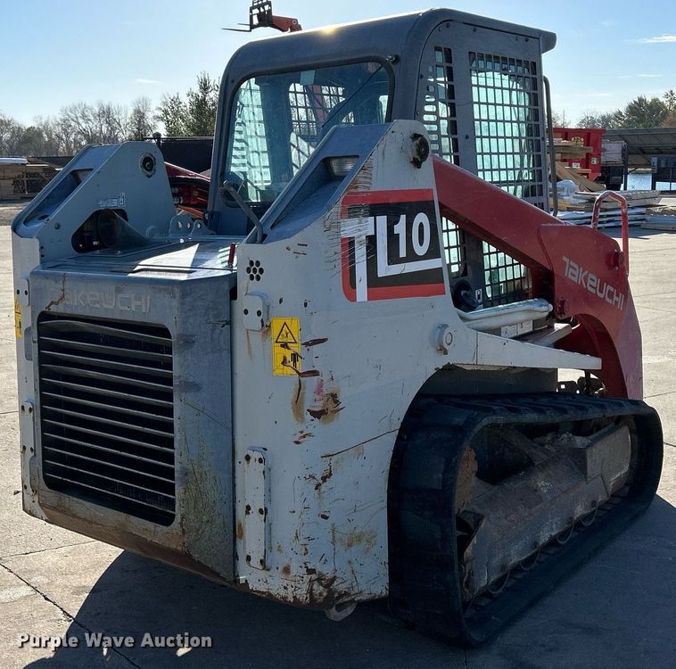 image for item DQ1045 2015 Takeuchi TL10  tracked skid steer loader