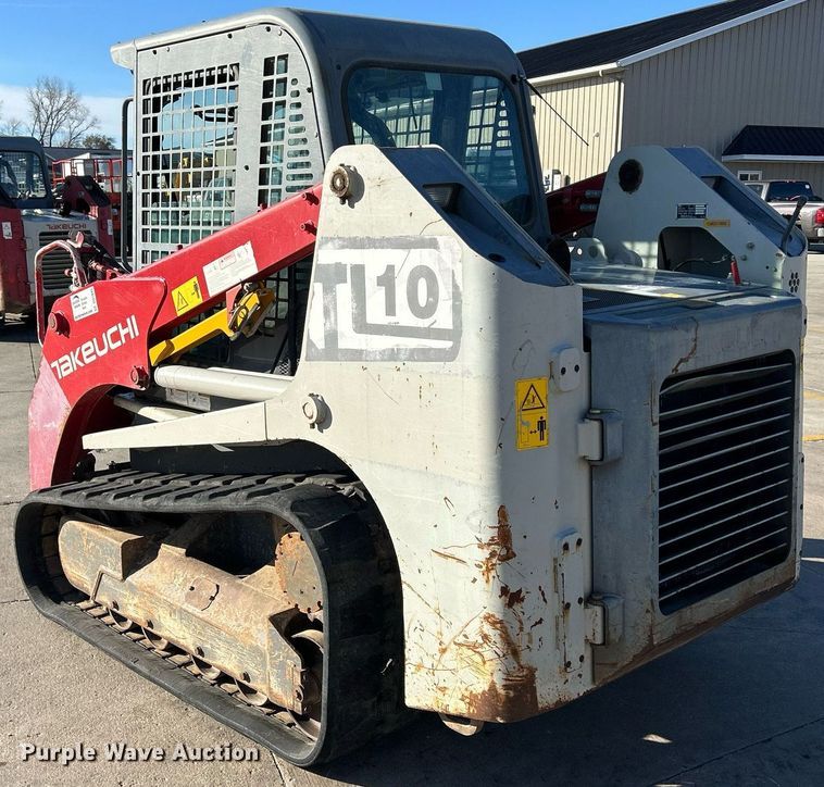 image for item DQ1045 2015 Takeuchi TL10  tracked skid steer loader