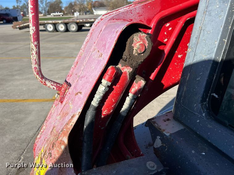 image for item DQ1045 2015 Takeuchi TL10  tracked skid steer loader