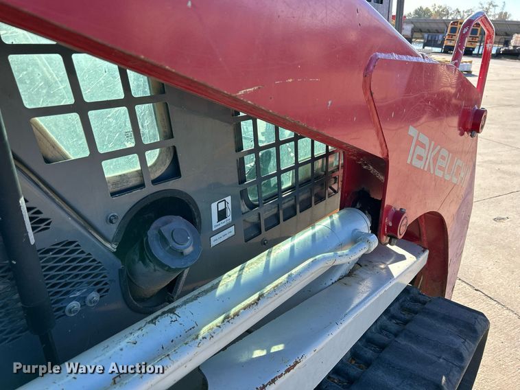 image for item DQ1045 2015 Takeuchi TL10  tracked skid steer loader