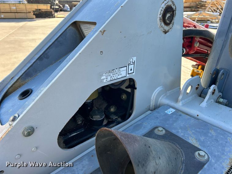 image for item DQ1045 2015 Takeuchi TL10  tracked skid steer loader