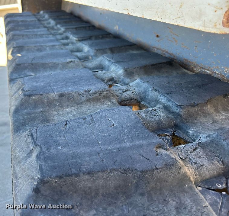 image for item DQ1045 2015 Takeuchi TL10  tracked skid steer loader