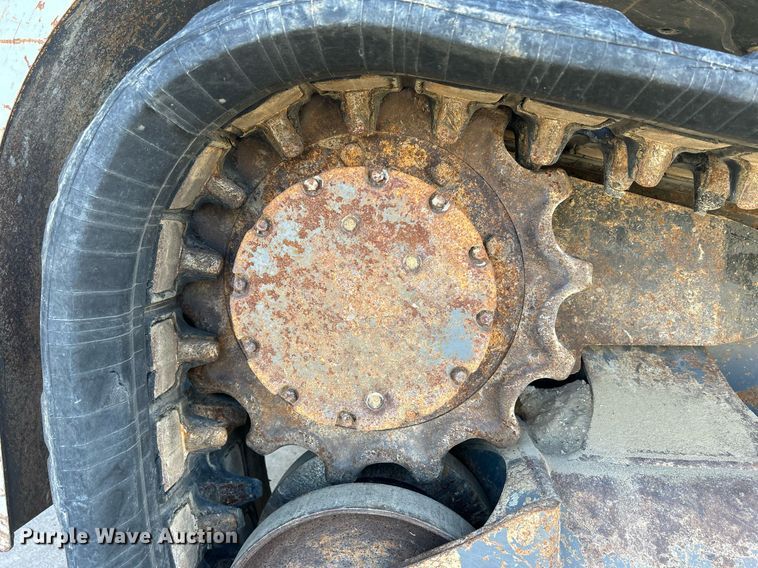 image for item DQ1045 2015 Takeuchi TL10  tracked skid steer loader