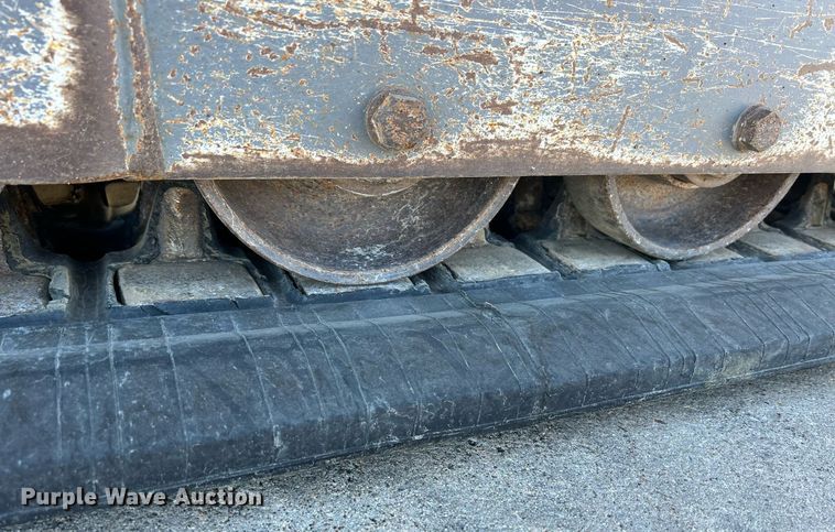 image for item DQ1045 2015 Takeuchi TL10  tracked skid steer loader