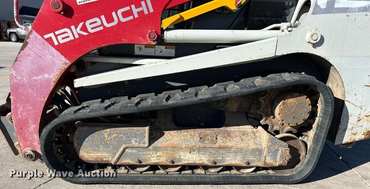 image for item DQ1045 2015 Takeuchi TL10  tracked skid steer loader