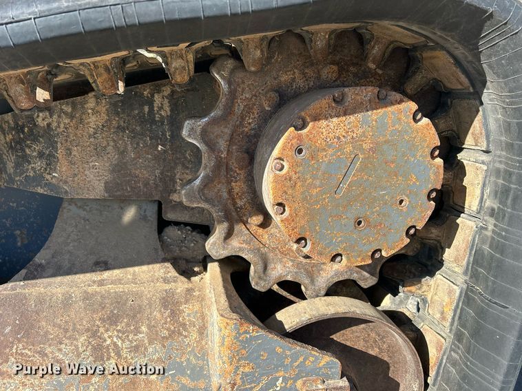 image for item DQ1045 2015 Takeuchi TL10  tracked skid steer loader