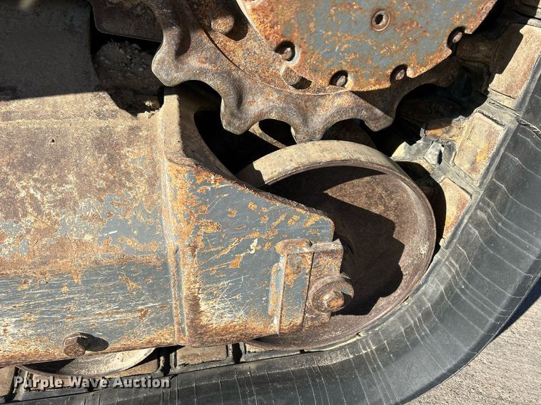 image for item DQ1045 2015 Takeuchi TL10  tracked skid steer loader