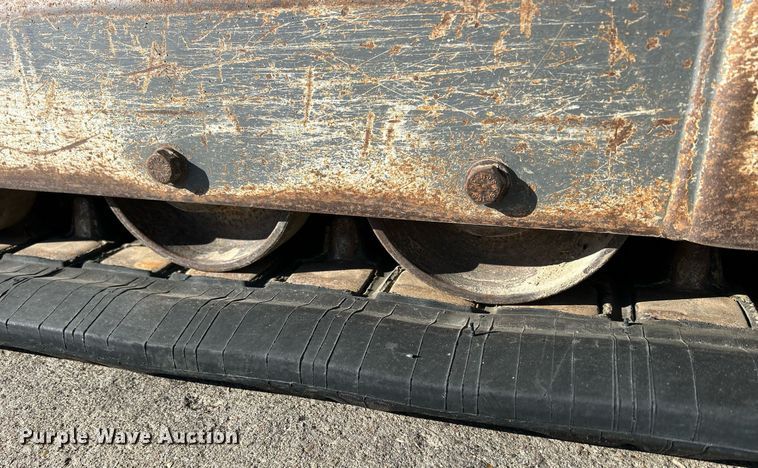 image for item DQ1045 2015 Takeuchi TL10  tracked skid steer loader