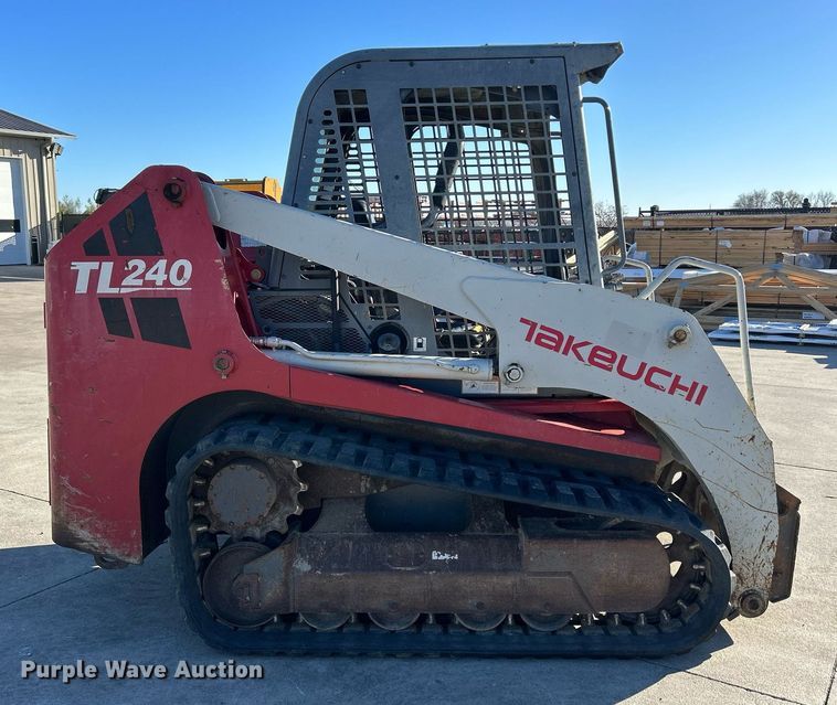image for item DQ1046 2012 Takeuchi TL240  tracked skid steer loader