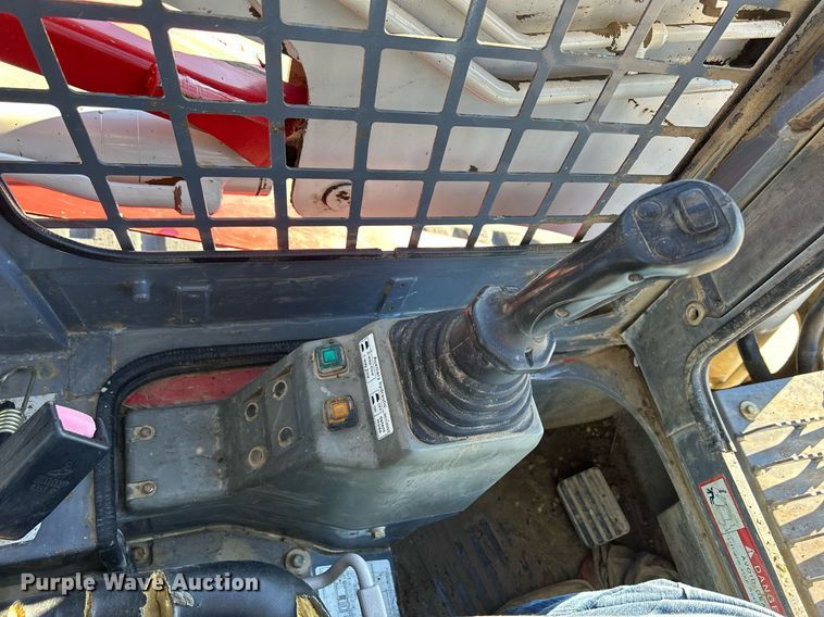 image for item DQ1046 2012 Takeuchi TL240  tracked skid steer loader