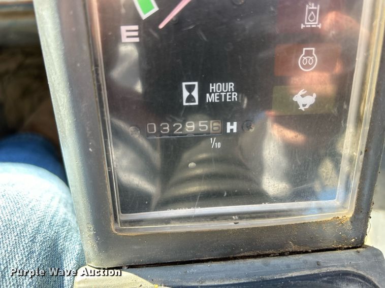 image for item DQ1046 2012 Takeuchi TL240  tracked skid steer loader