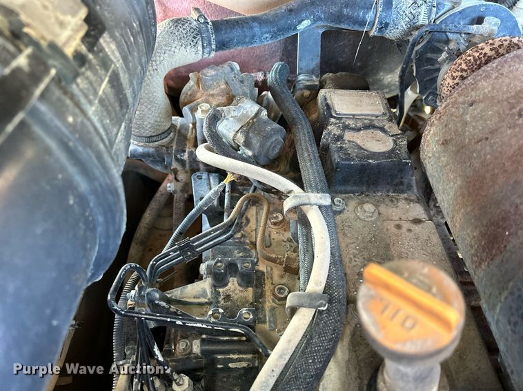 image for item DQ1046 2012 Takeuchi TL240  tracked skid steer loader