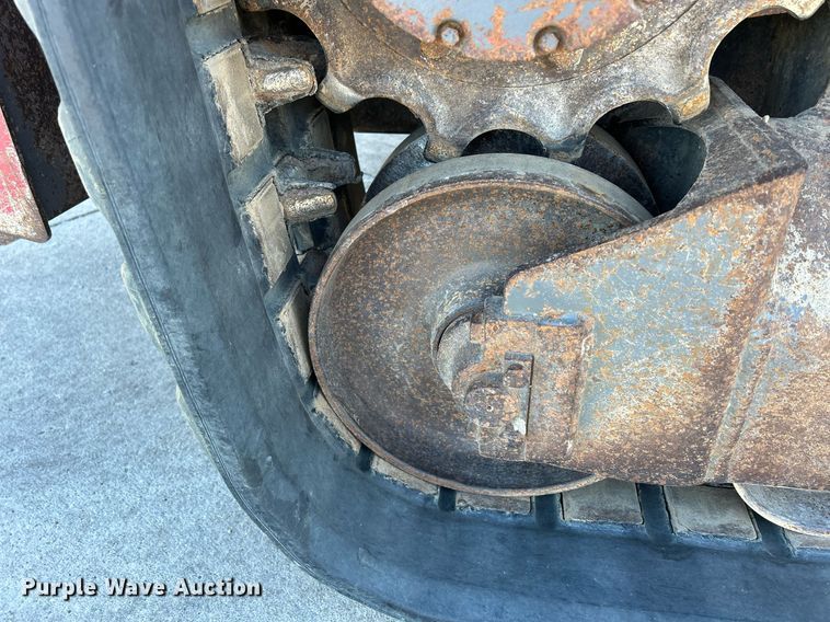 image for item DQ1046 2012 Takeuchi TL240  tracked skid steer loader