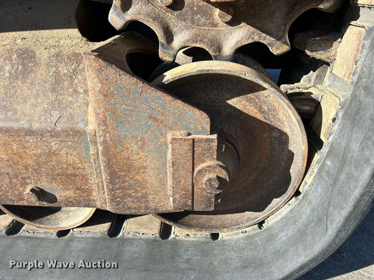 image for item DQ1046 2012 Takeuchi TL240  tracked skid steer loader