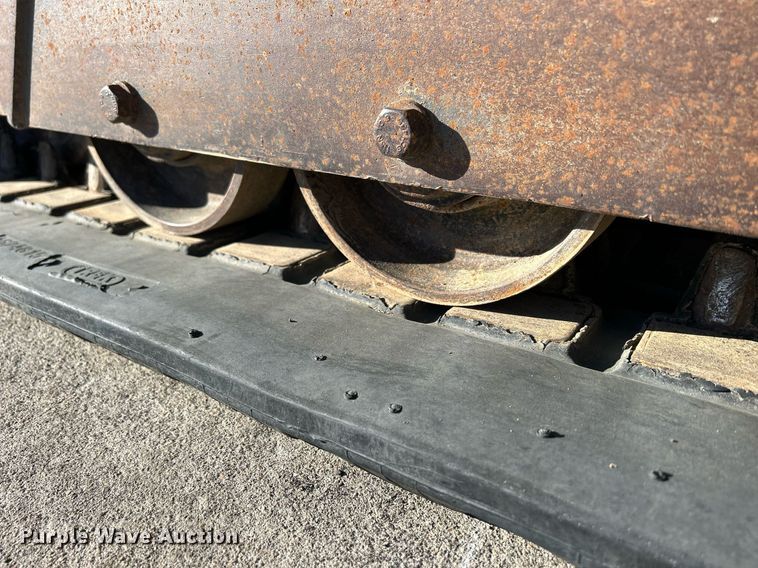 image for item DQ1046 2012 Takeuchi TL240  tracked skid steer loader