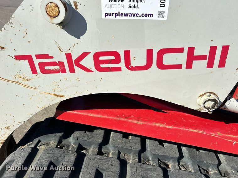 image for item DQ1046 2012 Takeuchi TL240  tracked skid steer loader