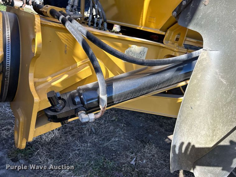 image for item DQ1051 2016 Caterpillar 730C  haul truck