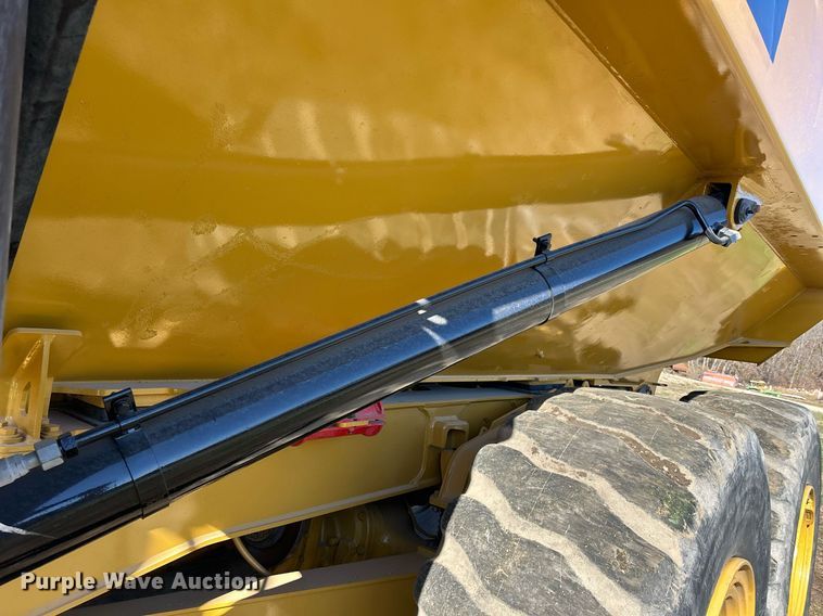 image for item DQ1051 2016 Caterpillar 730C  haul truck