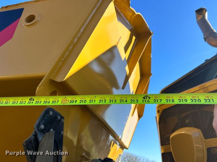 image for item DQ1051 2016 Caterpillar 730C  haul truck