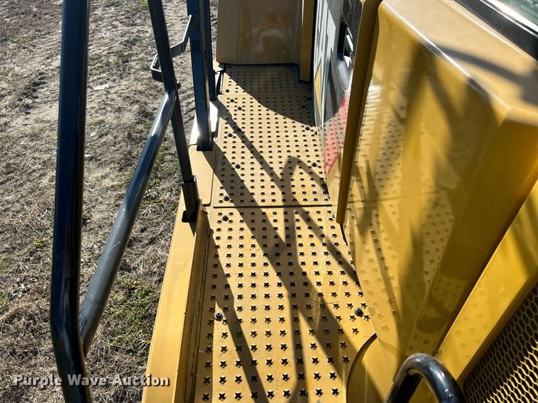 image for item DQ1051 2016 Caterpillar 730C  haul truck