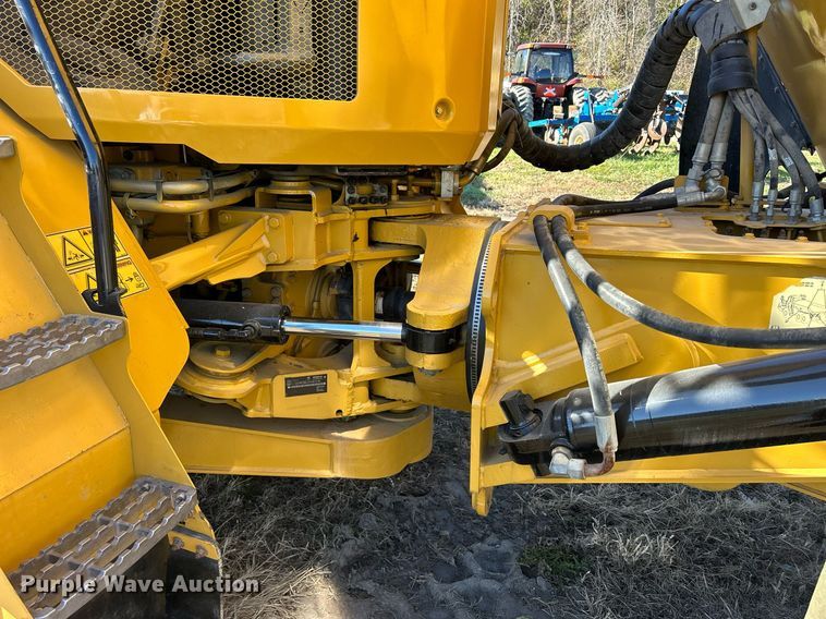 image for item DQ1051 2016 Caterpillar 730C  haul truck