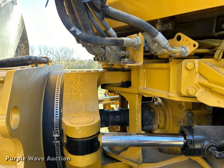 image for item DQ1051 2016 Caterpillar 730C  haul truck