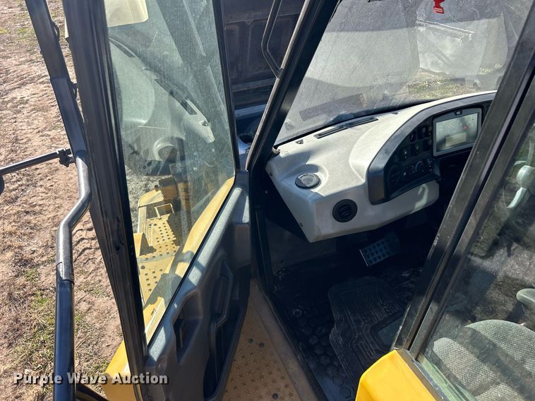 image for item DQ1051 2016 Caterpillar 730C  haul truck