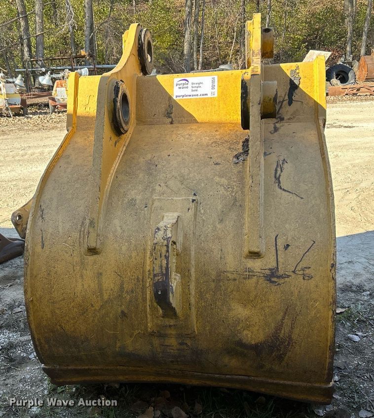image for item DQ1054 48" W excavator bucket