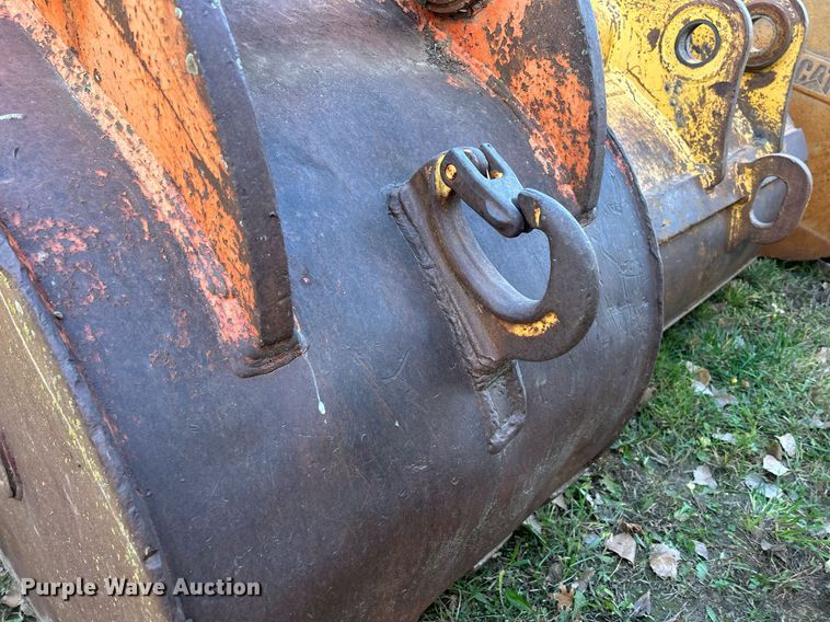 image for item DQ1055 CF  36" W excavator bucket