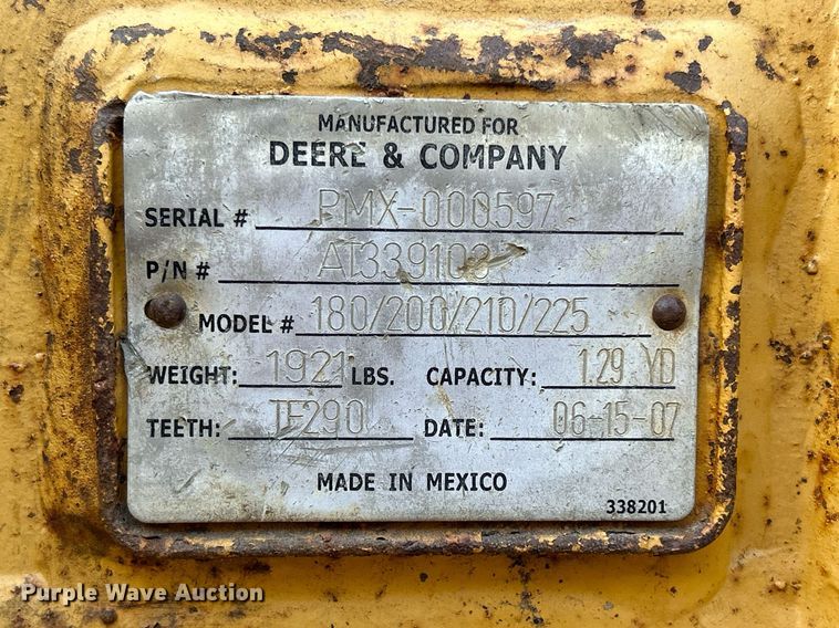 image for item DQ1056 John Deere  45" W excavator bucket