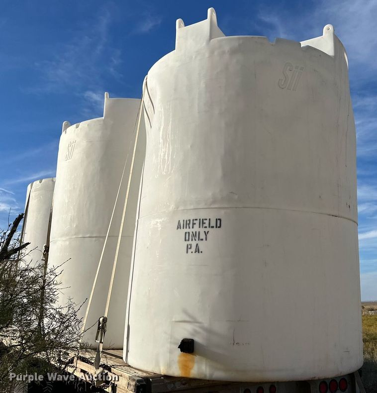 image for item DQ1513 (3) tanks