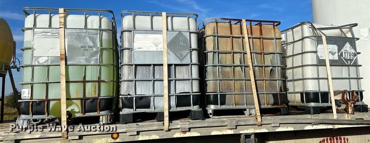 image for item DQ1514 (8) poly totes