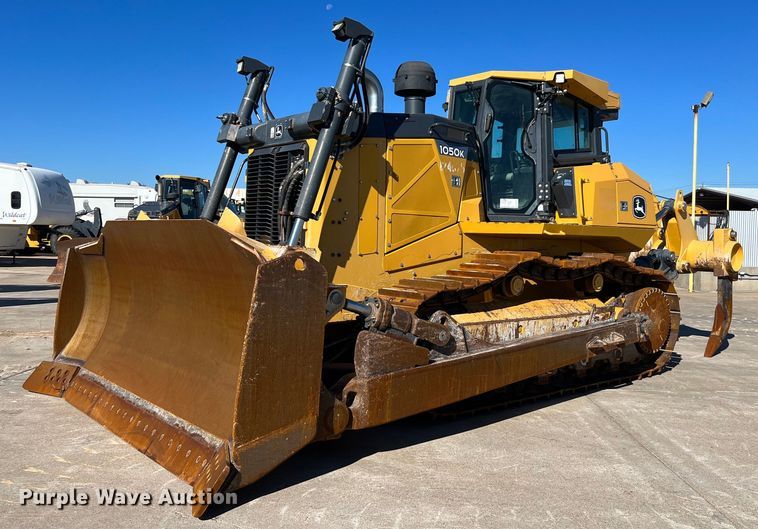 image for item DQ2264 2015 John Deere 1050K  dozer