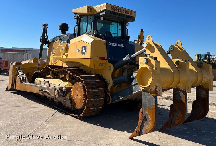 image for item DQ2264 2015 John Deere 1050K  dozer