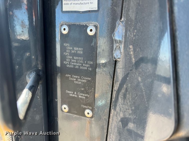 image for item DQ2264 2015 John Deere 1050K  dozer