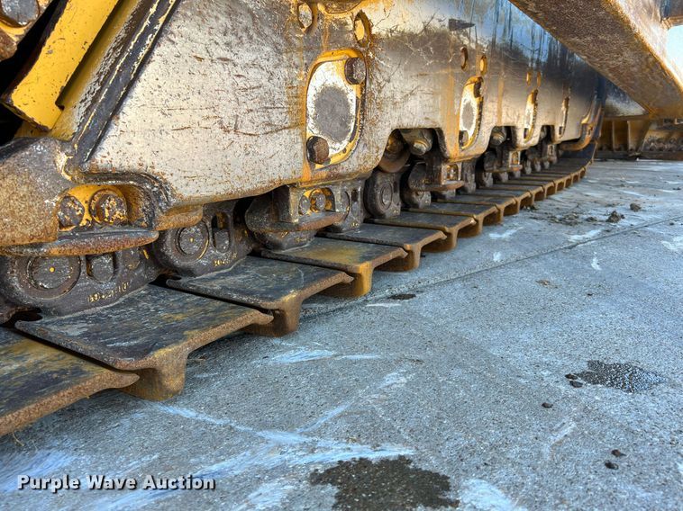 image for item DQ2264 2015 John Deere 1050K  dozer